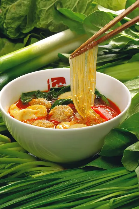 七宝麻辣烫 涩谷店 - 图片 2