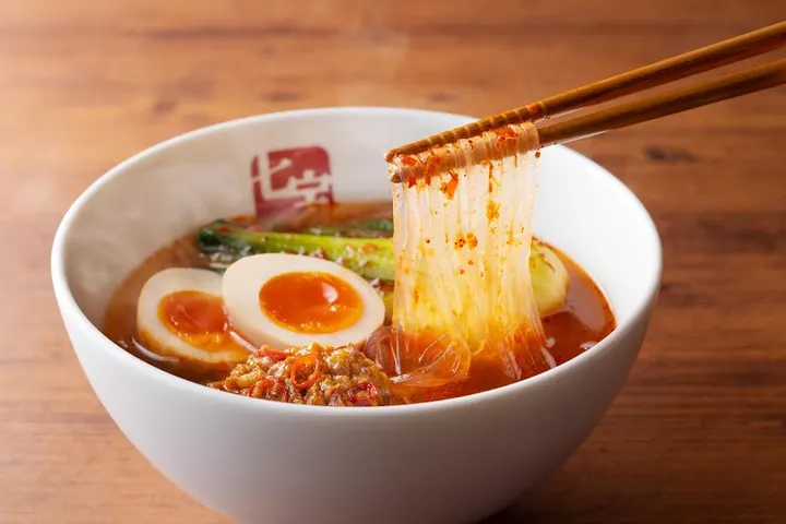 七宝麻辣烫 吉祥寺北口店 - 图片 2