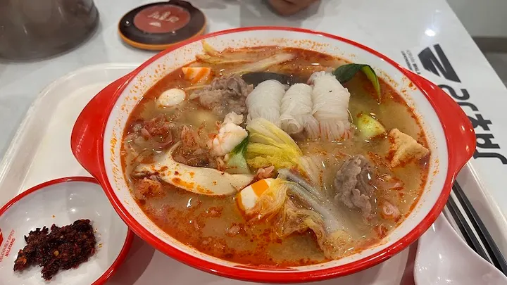 辣红帮麻辣烫 大阪千日前店 - 图片 3