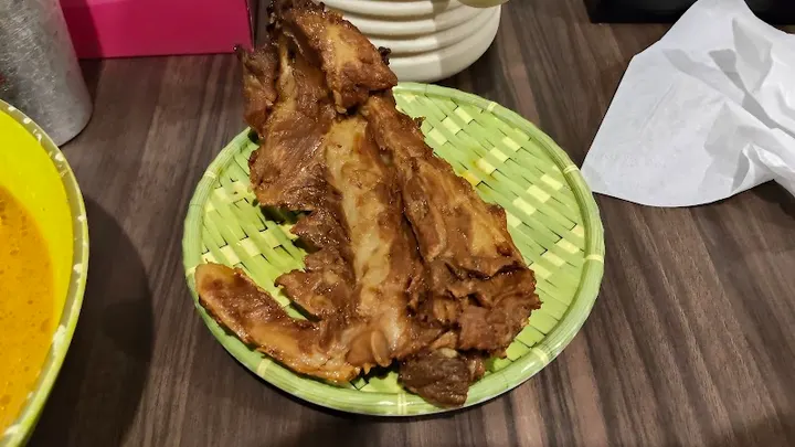 屯舍 麻辣烫 元町店 - 图片 3