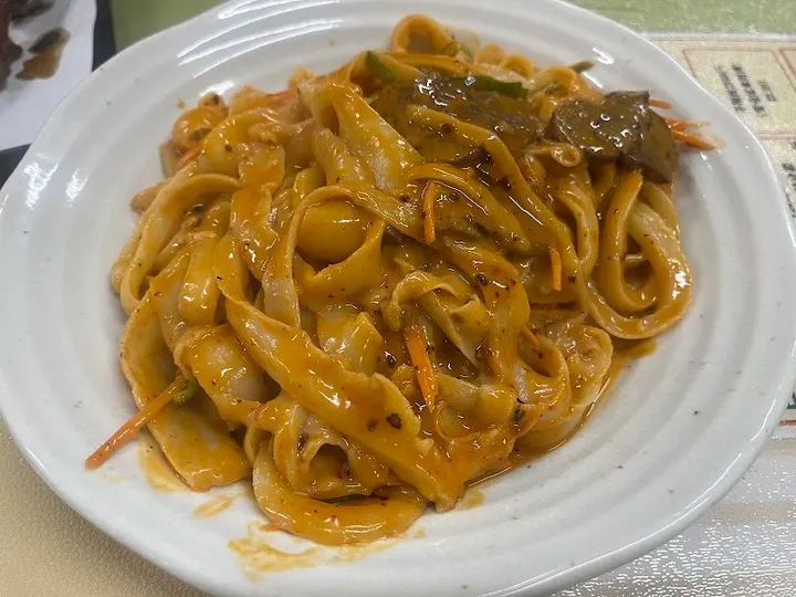 鑫燃麻辣烫烧烤刀削面火锅 - 图片 5