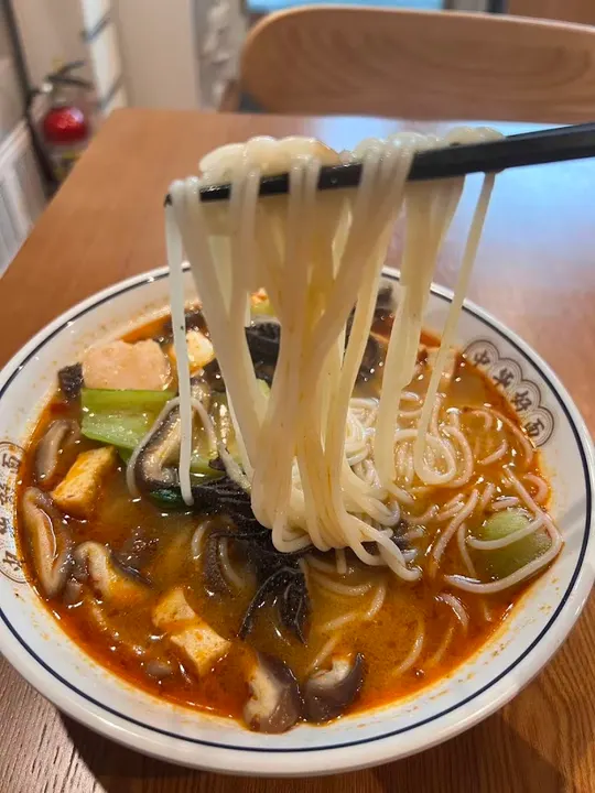 好美味麻辣烫 代代木店 珍珠奶茶专门店 - 图片 3