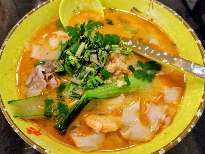 屯舍 火锅&麻辣烫 心斋桥店 - 图片 5