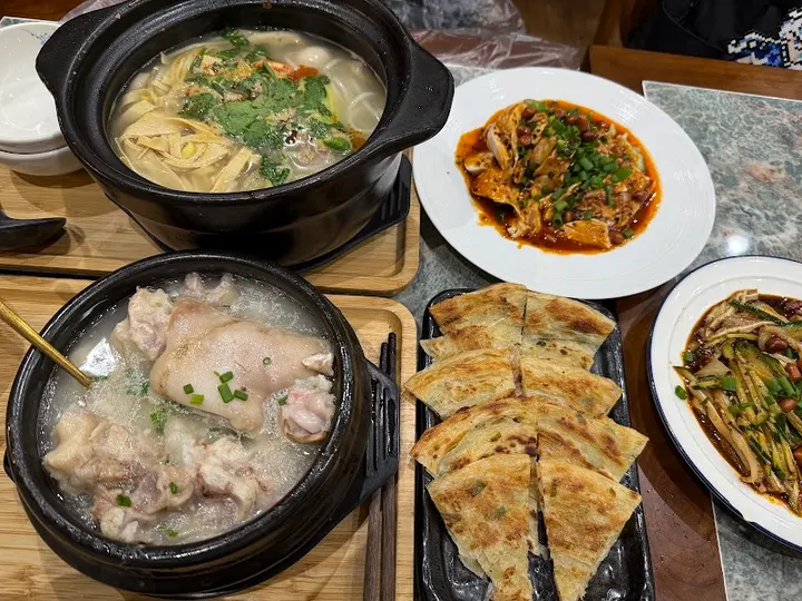 爱辣无忧麻辣烫 道顿堀店 - 图片 5
