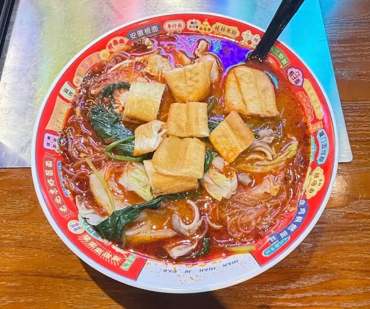 好美味麻辣烫新大久保店 - 图片 3