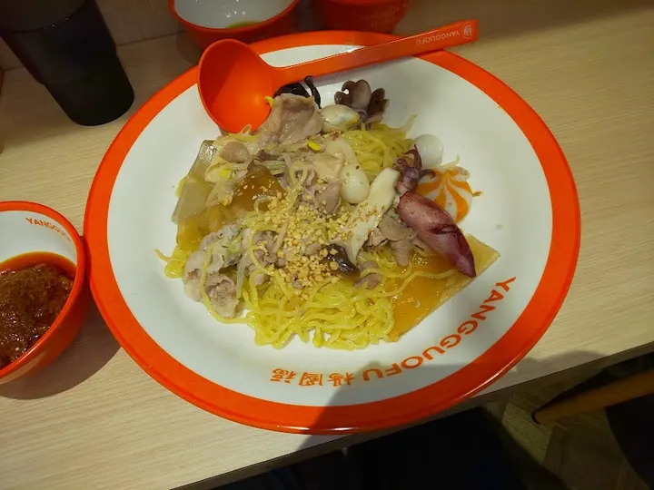 杨国福麻辣烫 全球之门店 - 图片 2