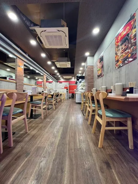香辣麻辣烫 新荣店 - 图片 3