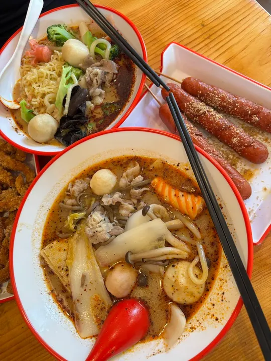 桦南大碗麻辣烫 大久保店 - 图片 3