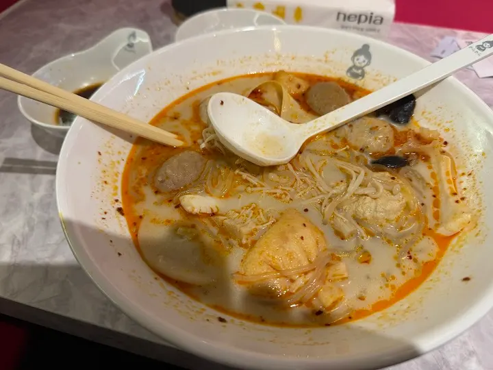 辣辣麻辣烫 三田店 - 图片 3